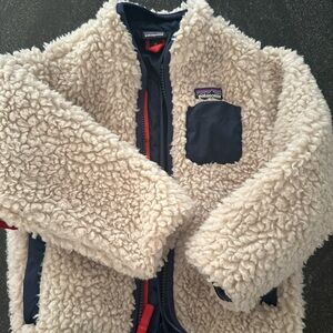 Barely worn 3t Patagonia jacket.  Excellent condition.  Pet and smoke free home